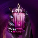 Mugler presenta Alien Pulp